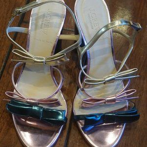 J. CREW STELLA BOW HEELS IN METALLIC EMERALD